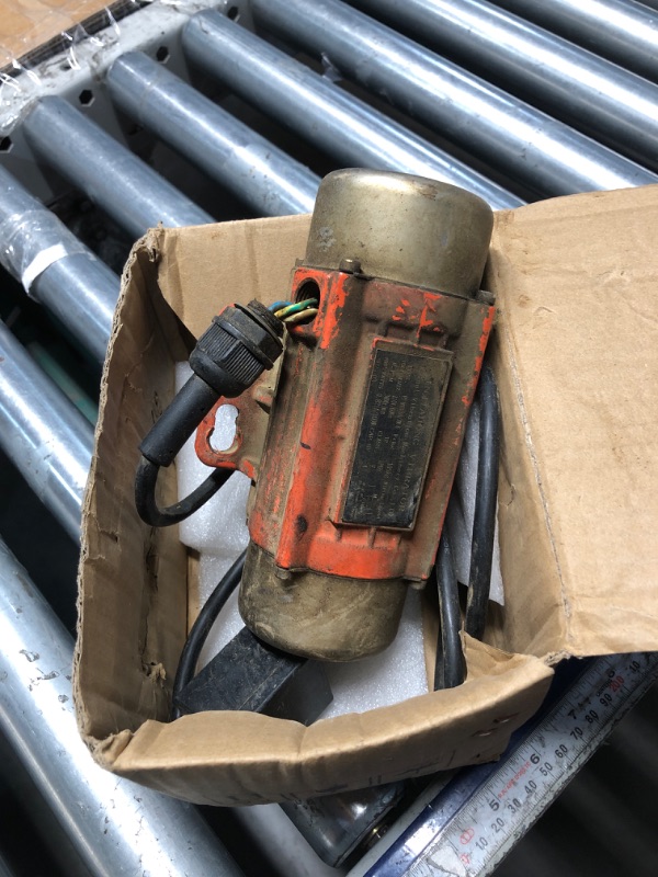Photo 1 of ****Heavily Used**** Small Concrete Vibrator Industrial Vibration Motor Single Phase 100W AC 110V 3600Rpm Aluminum Alloy Vibrating Vibrators for Sand Shaker Table