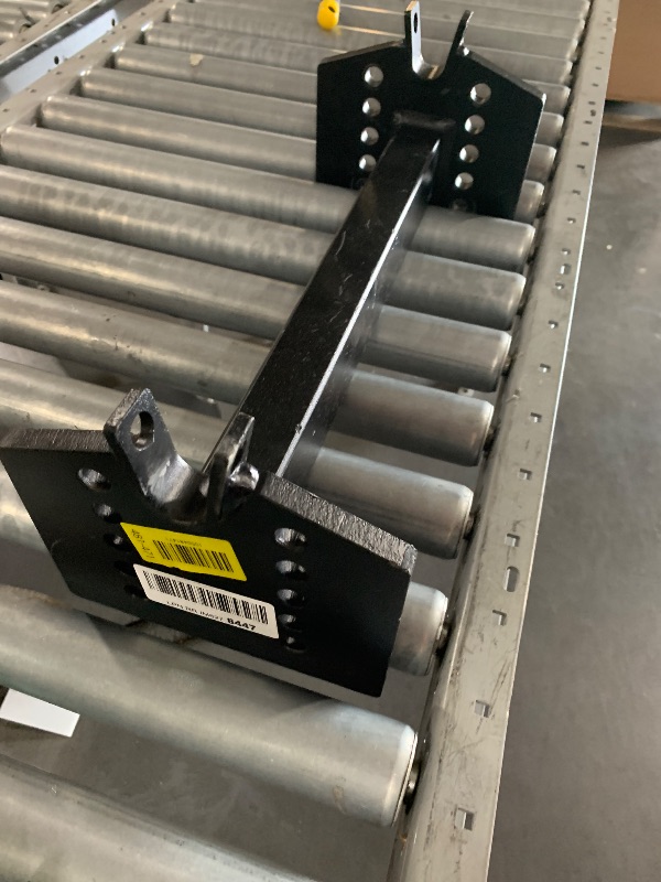 Photo 1 of ****MOUNTING BRACKET ONLY***
E16 5th Wheel Hitch, Compatible with Select F-250, F-350, F-450, 8' Bed Puck System
