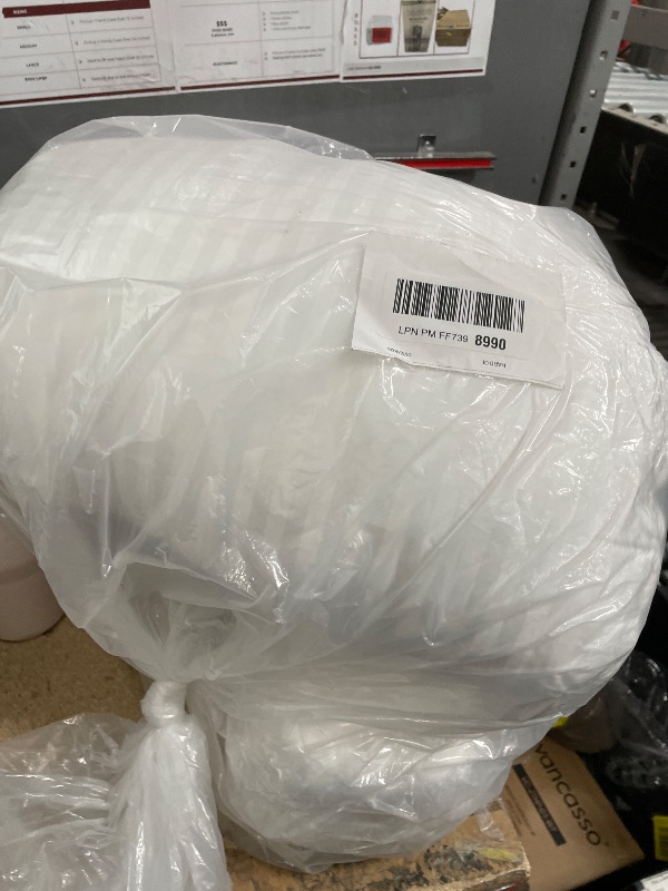 Photo 1 of ***************ONLY 1 OF THE PILLOWS************Beckham Hotel Collection Bed Pillows King Size Set of 2 - Down Alternative Pillow for Back, Stomach or Side Sleepers