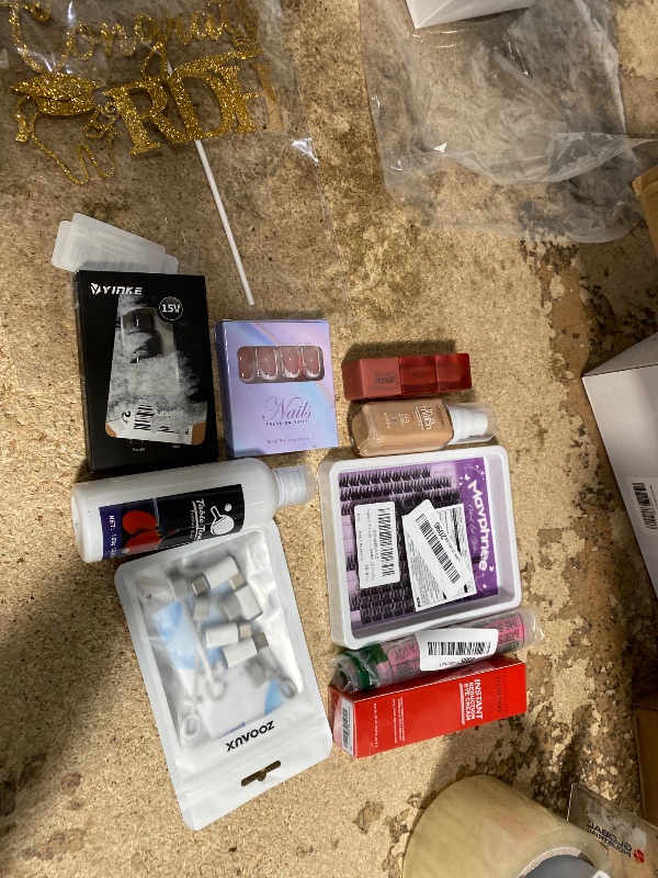 Photo 1 of 10 PIECES MISCELLANEOUS ITEMS 