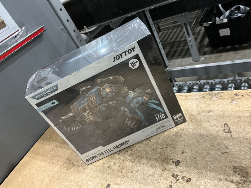 Photo 1 of **BRAND NEW **FACTORY SEALED 

BEERISE JOYTOY 1/18 Action Figures Mech - Warhammer 40,000 Space Wolves Bjorn The Fell-Handed - 12‘’,Classic Character,Collectible,Age 15 and Above