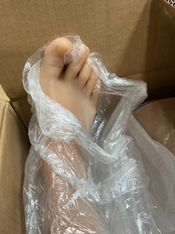 Photo 1 of 1 Pair Silicone Lifesize Male Mannequin Foot with Bone Realistic Silicone Feet Mannequin Display Jewerly Sandal Shoe Sock Display Art Sketch (Dark Color)