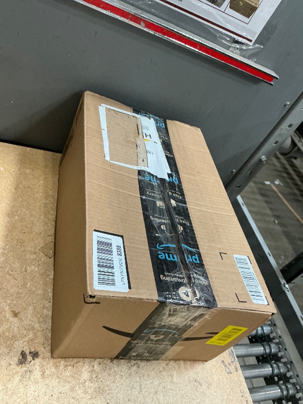 Photo 1 of 10 Pack White Vertical Blind Replacement Slats, Curved Smooth, 82.68" x 3.50", Easy Install, UV Resistant Vertical Window Blinds for Doors and Windows