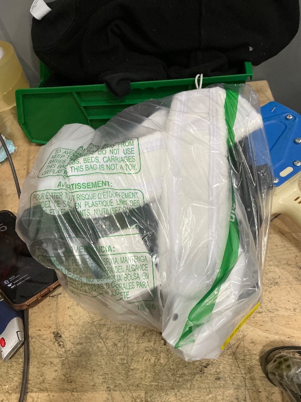Photo 1 of ***********MISSING CHARGING CORD**********
ZRHI Window Vacuum Squeegee Cordless, 2000Pa Electric Window Cleaner Tool with 2200mAh & 150ml Water Collection Tank, Window Cleaning Kit Shower Squeegee for Glass Doors, Windows, Mirrors, Car (White)