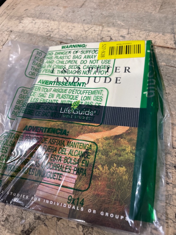 Photo 1 of 1 & 2 Peter and Jude (LifeGuide Bible Studies)