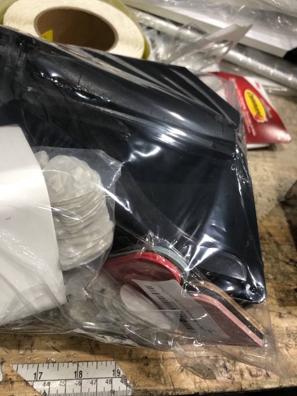 Photo 1 of ***Bundle of miscellaneous home goods
