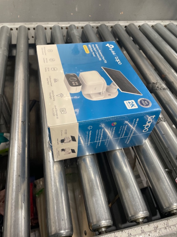 Photo 1 of *FACTORY SEALED* Tapo 2K Outdoor Pan/Tilt Wireless Floodlight Security Camera - Battery Power with Solar, 360º AI Motion Tracking, Person/Vehicle Detection, Subscription-Free Local Storage or Optional Cloud, C615F KIT