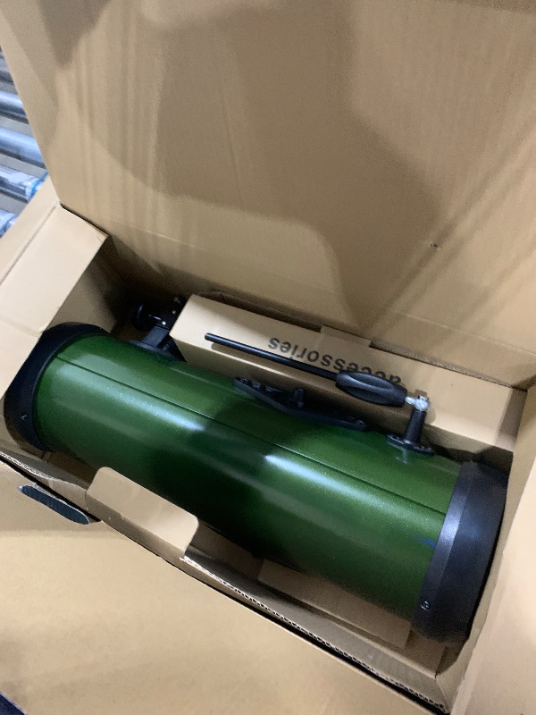 Photo 1 of ITEM IS MISSING PARTS, UNSURE WHAT PARTS ARE MISSING --------------Celestron ExploraScope 22103 114AZ Reflector Telescope