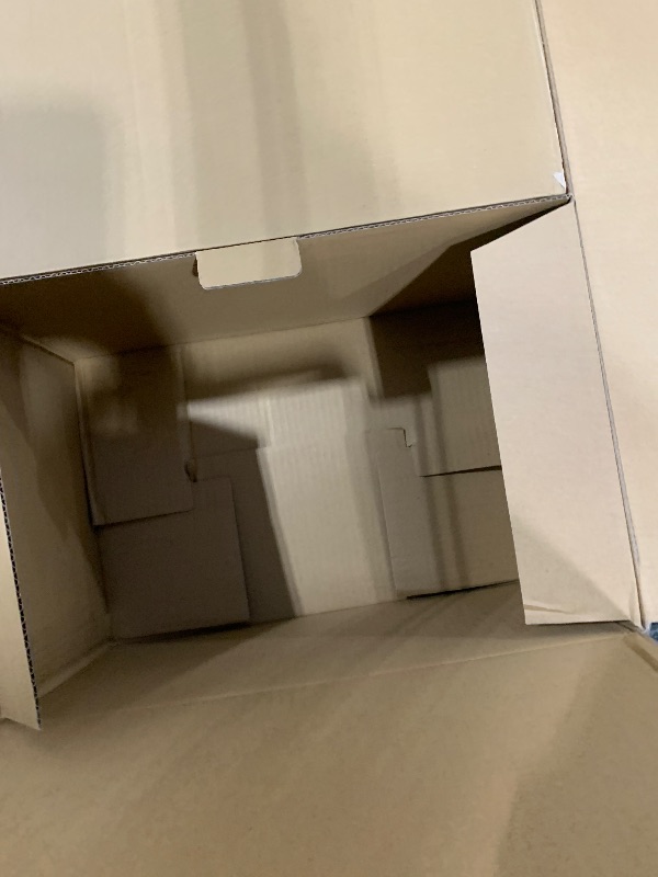 Photo 1 of ITEM IS MISSING PARTS, UNSURE WHAT PARTS ARE MISSING --------------Celestron ExploraScope 22103 114AZ Reflector Telescope