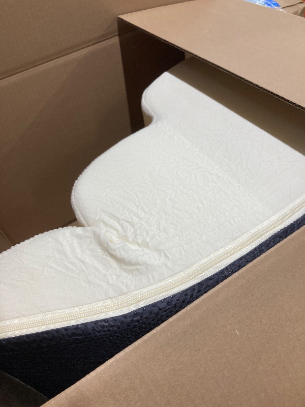 Photo 1 of *Used* Lesure Dog Stairs for Small Dogs Pet Steps Ramp for High Bed and Couch with CertiPUR-US Certified Foam with Non-Slip Bottom, Beige, 4 Steps