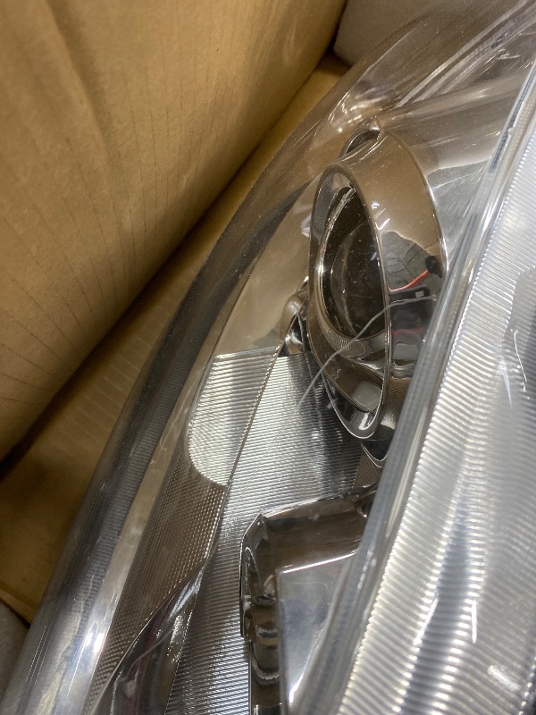 Photo 1 of **PARTS ONLY***SCITOO Right Side Headlight Assembly Fits 2010-2012 for ES350 Headlights Chrome Housing Amber Reflector, 81145-33750 (Bulbs Not Included)