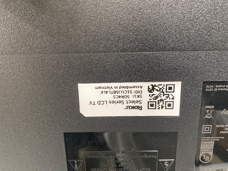 Photo 1 of **NO REFUNDS NO RETURNS/PARTS ONLY***Roku Smart TV – 50-Inch Select Series, 4K HDR TV – RokuTV with Enhanced Voice Remote – Flat Screen LED Television with Wi-Fi for Streaming Live Local News, Sports, Family Entertainment