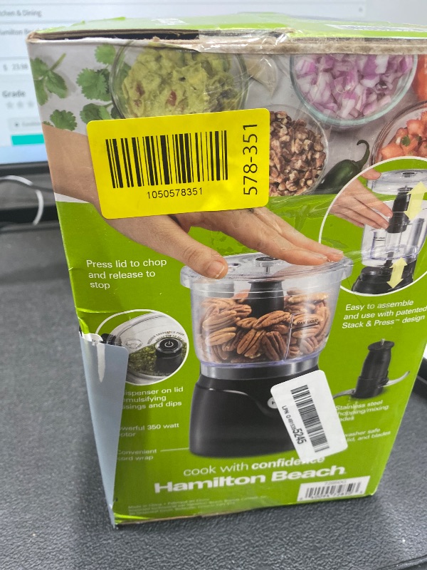 Photo 1 of ***Missing blade in center***Hamilton Beach Electric Vegetable Chopper & Mini Food Processor, 3-Cup, 350 Watts, for Dicing, Mincing, and Puree, Black (72850)***Missing blade in center***