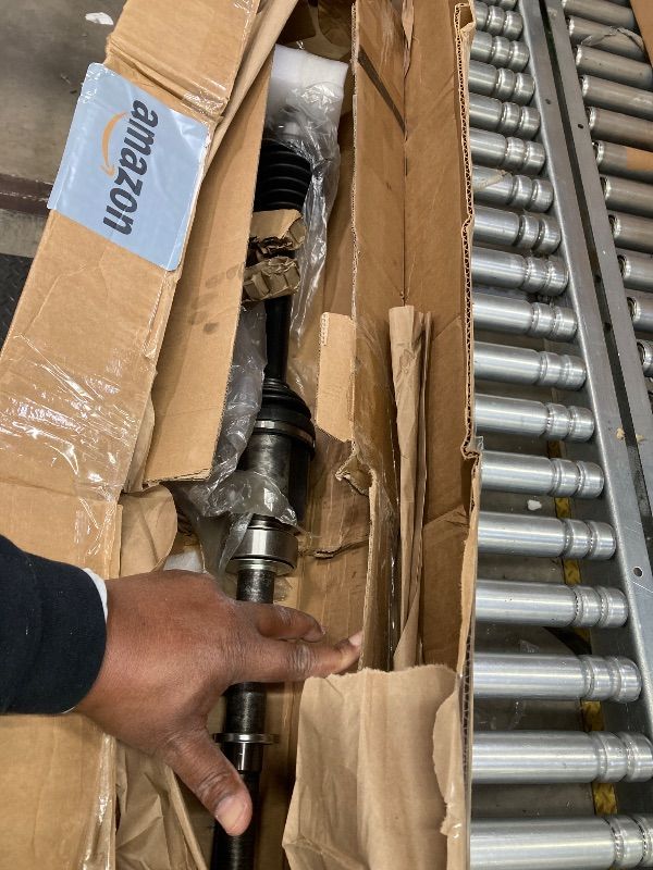 Photo 1 of *****EXTREMELY USED OLD****cciyu CV Axle Shaft Assembly Fit for INFINITI JX35 2013 for Nissan Pathfinder 3.5L Front Right Passenger Side NCV53048