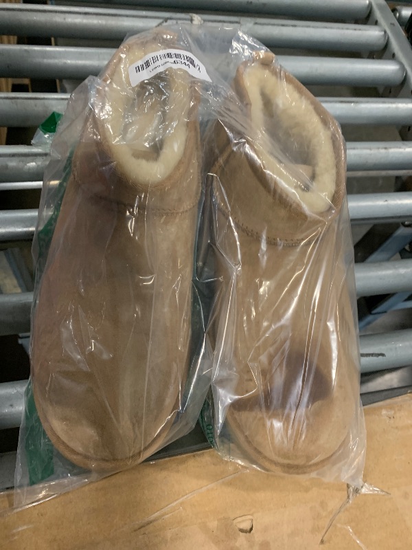 Photo 1 of ***IT HAS A GREASE STAIN ON THE FRONT***UGG Men's Classic Ultra Mini Boot, Chestnut, 12