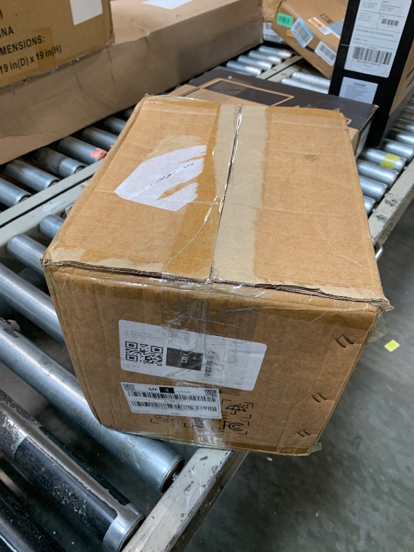 Photo 1 of ** SOLD AS IS NO REFUND/RETURN** SEE COMMENT!
VEVOR 3-in-1 Electric Hoist Winch, 1100lbs 1500W Portable Power Winch Crane, 110V/120V 22.9 ft Lifting Height, 13 ft/min with Manual, Wired and Wireless Remote Control, Overload Protection