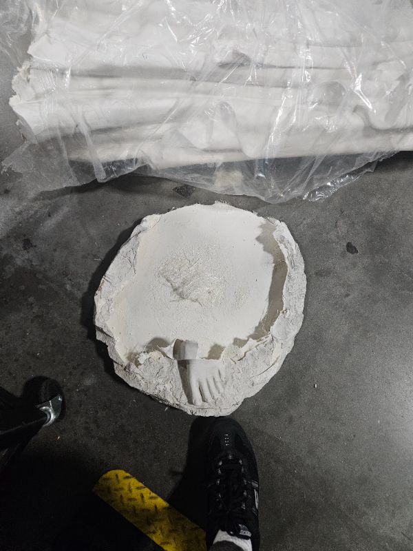 Photo 1 of ***UPDATED 6/13*** Design Toscano KY1314 Life Size Blessed Virgin Mary Statue,antique stone 69in
