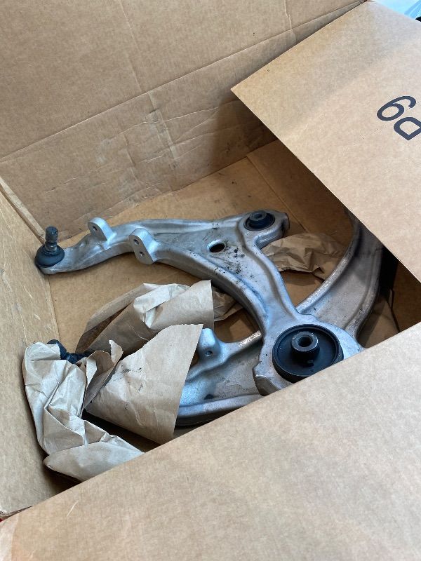 Photo 1 of *MAJOR DAMAGE*
2PCS Front Lower Control Arm + Ball Joint for Nissan Murano 2009-2014 V6 3.5L, Driver & Passenger Side Suspension Rebuild End Kit RK622157 RK622158