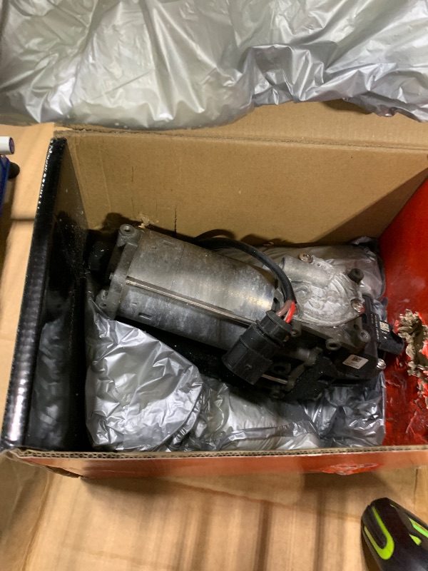 Photo 1 of **UNTESTED**
A-Premium Air Suspension Compressor Compatible with Tesla S 2016-2021, X 2016-2021, Replace# 443020303