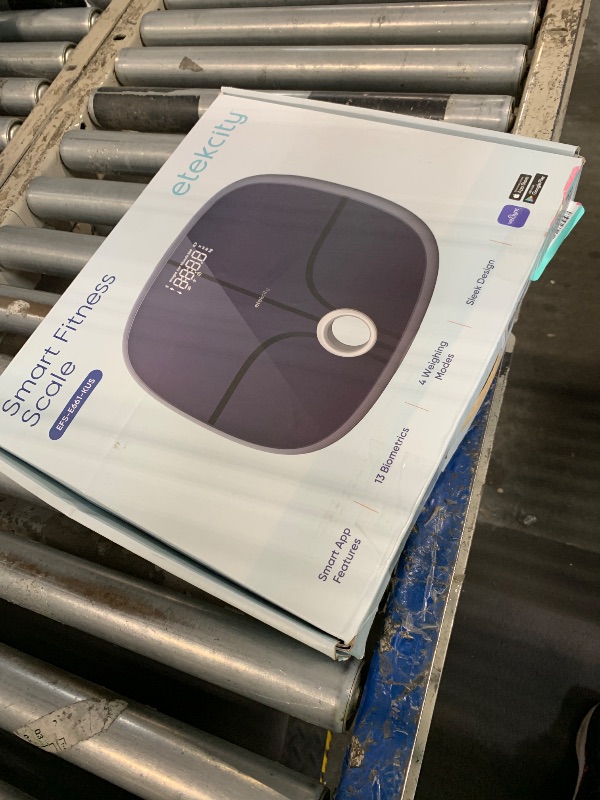 Photo 1 of *MAJOR DAMAGE*
Etekcity Smart Rechargeable Scale for Body Weight, BMI, Fat, Muscle Mass, Digital Bathroom Scale with 13 Metrics, Secret Mode, Bluetooth Connect to Free Apps, Stealth Black
