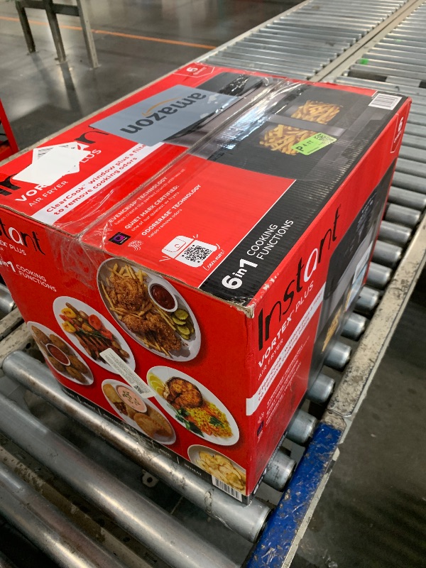 Photo 1 of **ITEM IS DIRTY**
Instant Pot Vortex Plus 6QT Air Fryer with Odor Erase Technology,6-in-1 Functions that Crisps,Roasts, Broils,Dehydrates, Bakes & Reheats, 100+In-App Recipes, from the Makers of Instant Pot,1700W,Black