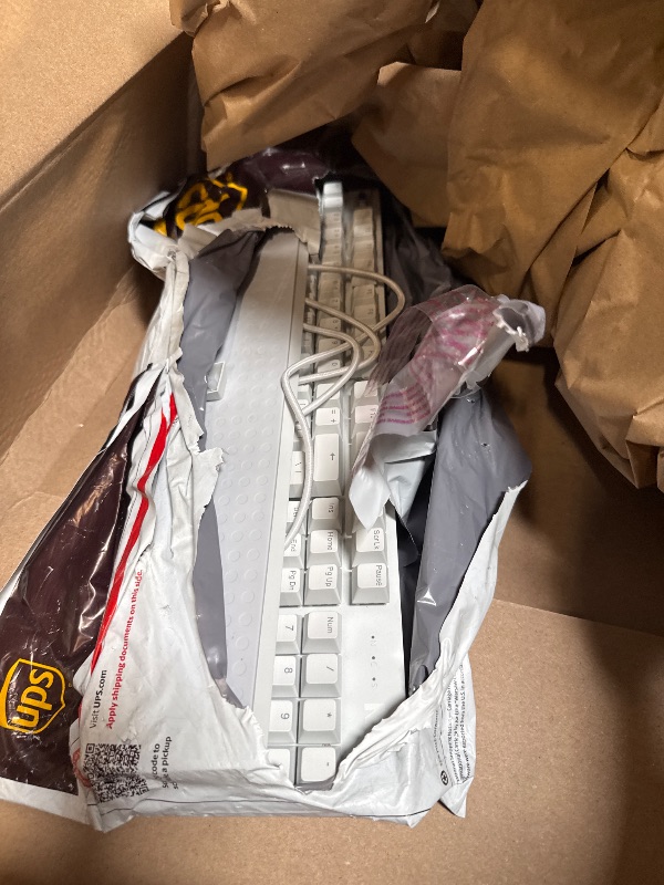 Photo 1 of **VERY USED**
NZXT Function 2 Full-Size Wired Optical Gaming Keyboard - 8K Polling Rate - Linear Optical Switches - Adjustable Actuation - Double-Shot PBT Keycaps - RGB - Hot-Swappable - White