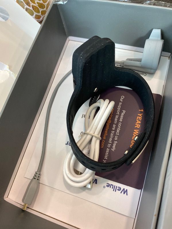 Photo 1 of **UNTESTED**
Wellue O2 Pulse Oximeter with Smart Reminder | Blood Oxygen Saturation Monitor for SpO2 and Heart Rate Tracking Continuously, Bluetooth Finger Ring with Free APP &PC Report, Style 1