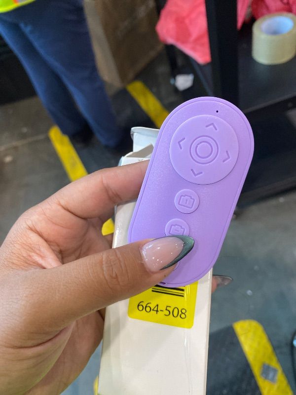 Photo 1 of **UNTESTED**
Wireless Camera Remote Control with Zoom in/Out for Android & iPhone,Versatile Shutter with Front/Rear Camera Switch,Vlogging Accessories Remote for TikTok Video & Photo,Purple