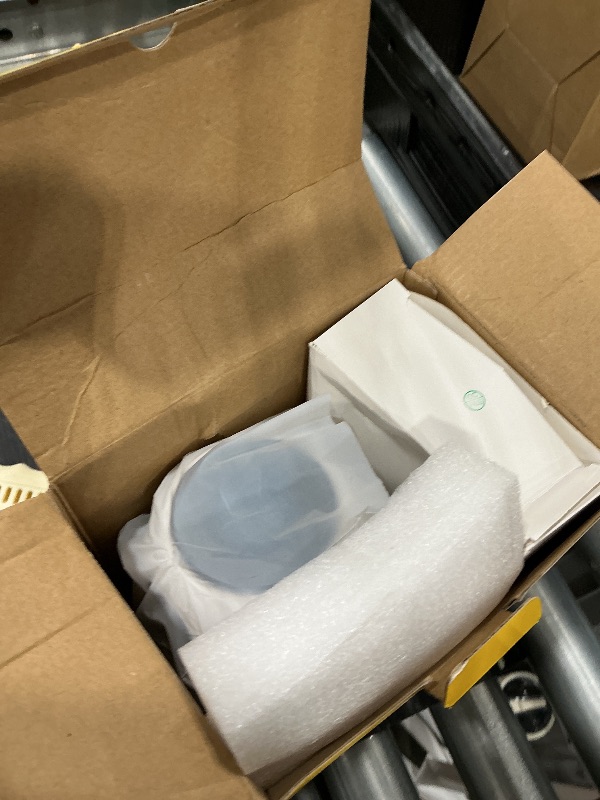 Photo 1 of ?Electric Focus?Projector with WiFi 6 and Bluetooth 5.0, Mini Portable Native 720P with 4K Support, Smart Proyector Built in Apps, Auto Vertical Keystone, Home Movie Projectors for Outdoor