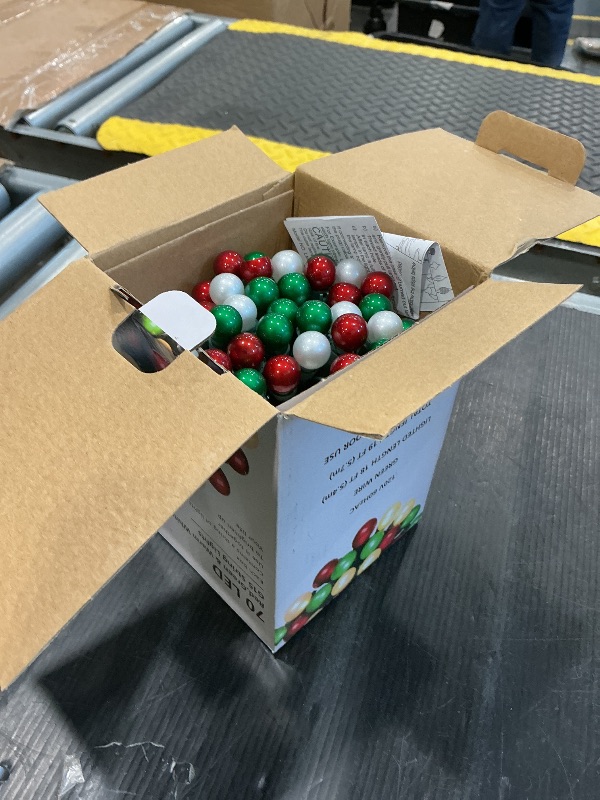 Photo 1 of ** sold as is no refund/return** see comment!
novrose Red White and Green Christmas Lights Outdoor Pearlized G15 70 LED 19ft Plug in Mini Globe String Lights Multi Color Green Wire for Indoor Patio Xmas Tree