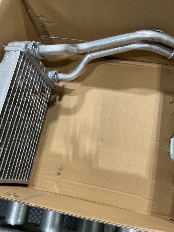Photo 1 of **DAMAGED**
A-Premium HVAC Heater Core Compatible with Mini Cooper 2002-2006 & Chrysler PT Cruiser 2006-2010, Replace# K5179475AA