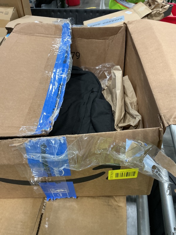 Photo 1 of *MINOR DAMAGE - USED*
The North Face Vault Everyday Laptop Backpack - Commuter Travel Bag, Water-Repellent Finish, Spacious Compartment, TNF Black-NPF, One Size