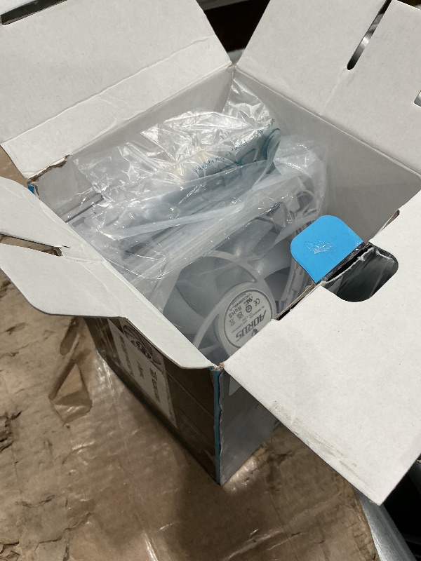 Photo 1 of *PARTIAL SET - See Clerk Notes*
Lian Li UNI Fan TL LCD Wireless 120-Triple Pack-2.4 GHz Wireless Signal ARGB Fan-Infinity Mirror-Daisy-Chain Design-Customizable Lighting Effects-Controller Included & Required - White (12TLLCD1W3W)