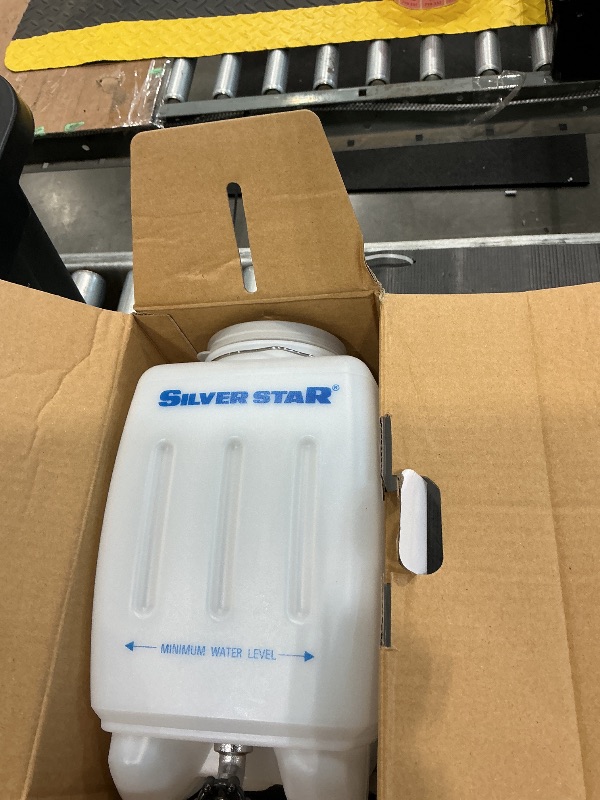 Photo 1 of *MINOR DAMAGE - USED*
Fbshicung Industrial Electric Steam Iron 1200W Gravity Feed Steam Iron Temperature Adjustable with 3L Large-capacity Water Bottle Powerful Clothing Steamer for Ironing ?