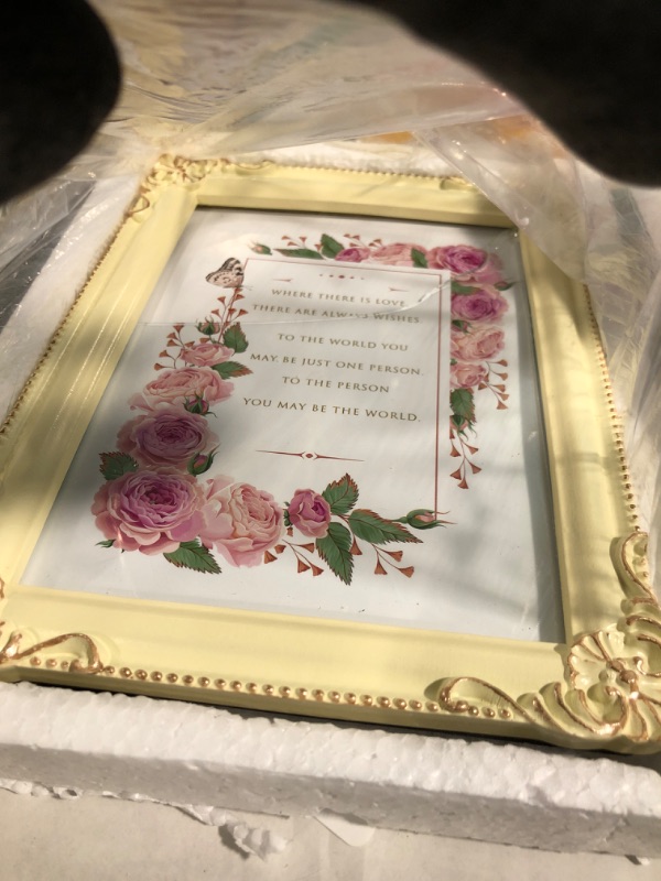 Photo 1 of ** sold as is, no refund/return** see comments!
Enartly Picture Frame 5"x7" Photo Frame Creamy White Frame with Gold Edge, Modern Simple for Family Wedding Kids Friend Pet Home Office Display Desktop Table Decor