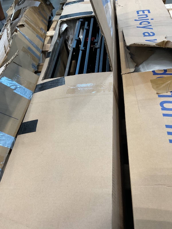 Photo 1 of *UNTESTED*
Amazon Basics Smart Box Spring Bed Base, 7-Inch Height Mattress Foundation, Tool-Free Easy Assembly, King, 79" L x 75.5" W x 7" H, White