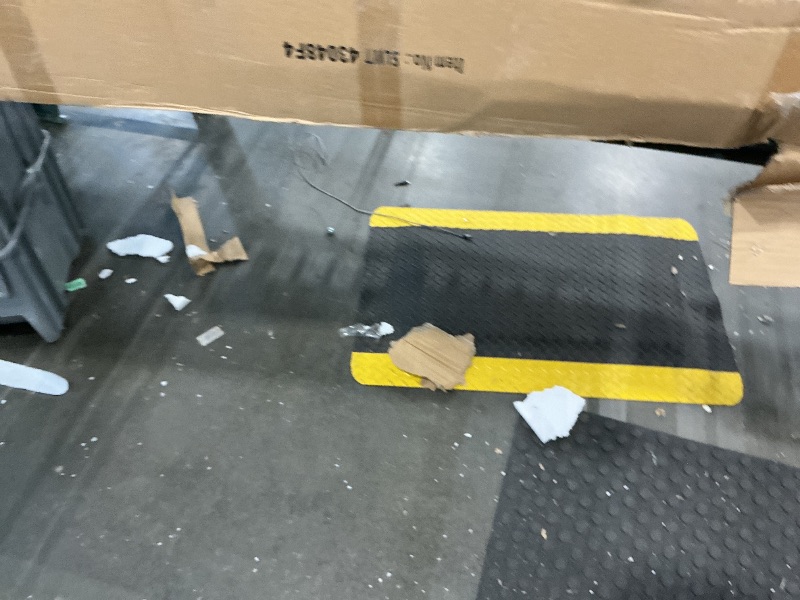 Photo 1 of *MISSING PARTS - See Clerk Notes*
FSE SLWT43048F4 Work Table, 30" x 48" x 35", 18 gauge/430 stainless steel flat top, 4" backsplash, turn-down edges, galvanized steel adjustable undershelf & legs, 1" adjustable plastic bullet feet, KD