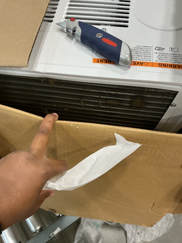 Photo 1 of 10000 BTU Window Air Conditioner with WiFi, Window AC Unit Cools Up to 450 Sq. Ft with Cooling, Dehumidifier, 3 Fan Speed, Energy Saving with Remote & App Control & Timer Function, Perfect for Room