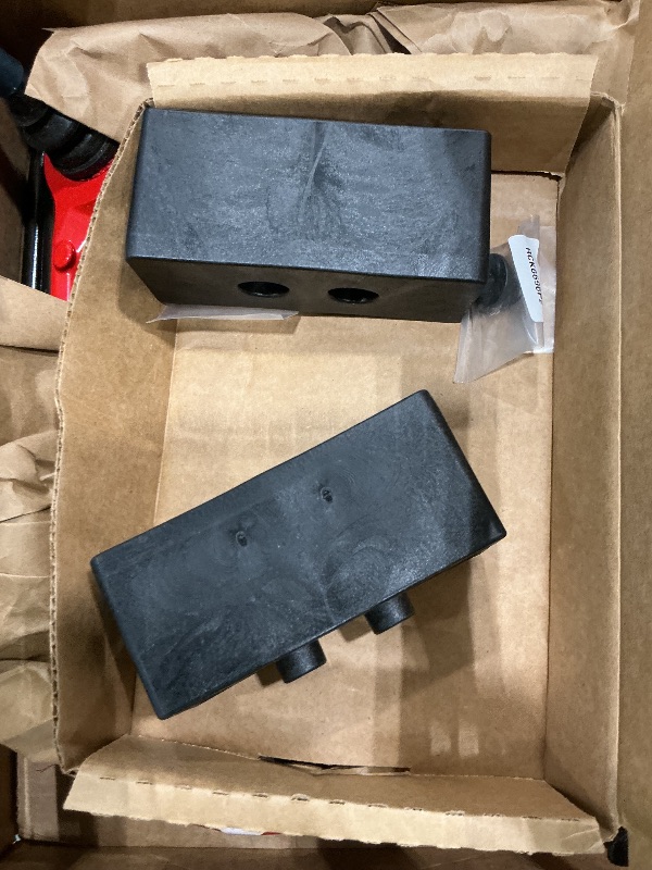 Photo 1 of *MISSING PARTS - see clerk notes*
Rough Country 3" Suspension Lift Kit w/M1 Struts for 09-13 F-150 4WD - 54440RED