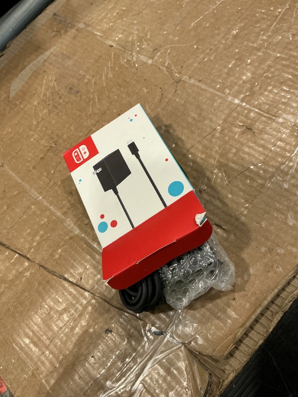 Photo 1 of *UNTESTED*
MARSDOCK 45W Charger for Nintendo Switch - 15V 2.6A AC Adapter Fast Charging with 10FT USB C Cord - Compatible with Switch Lite, OLED, Steam Deck - Support TV Mode