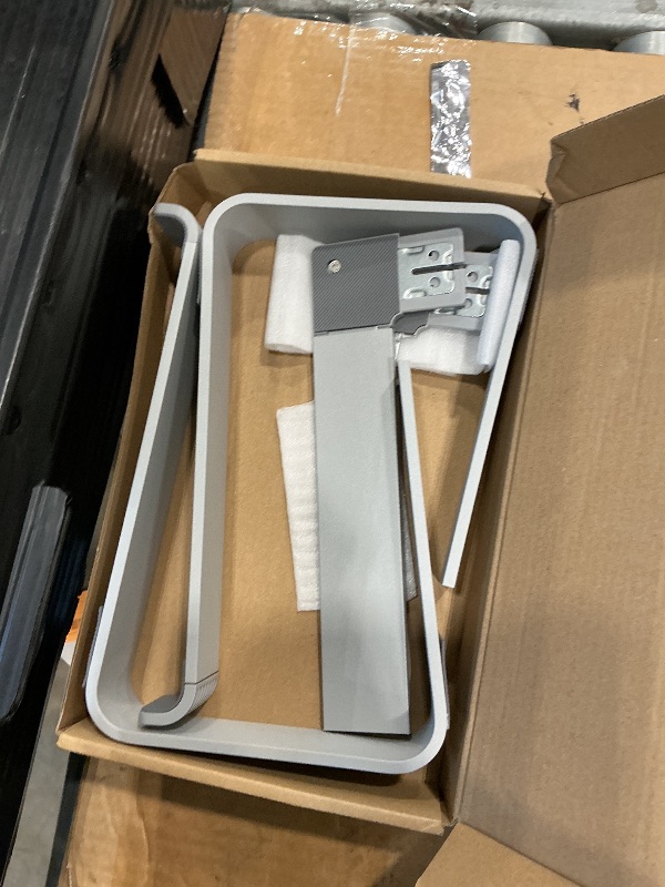 Photo 1 of *UNTESTED*
GleYo Laptop Stand for Desk Detachable Aluminum Computer Riser Portable Metal Notebook Webcam Stand Holder Compatible with MacBook Air, Pro, Dell, HP, Lenovo and All 10-16" Laptops, Silver