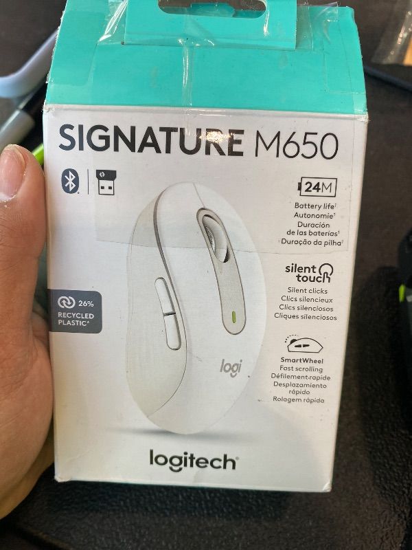 Photo 1 of *UNTESTED*
Logitech Wireless Mouse Signature M650 - Small to Medium Sized Hands, Right Handed, 2-Year Battery, Silent Clicks, Customizable Buttons, Bluetooth, PC/Mac?Chromebook - Off White
