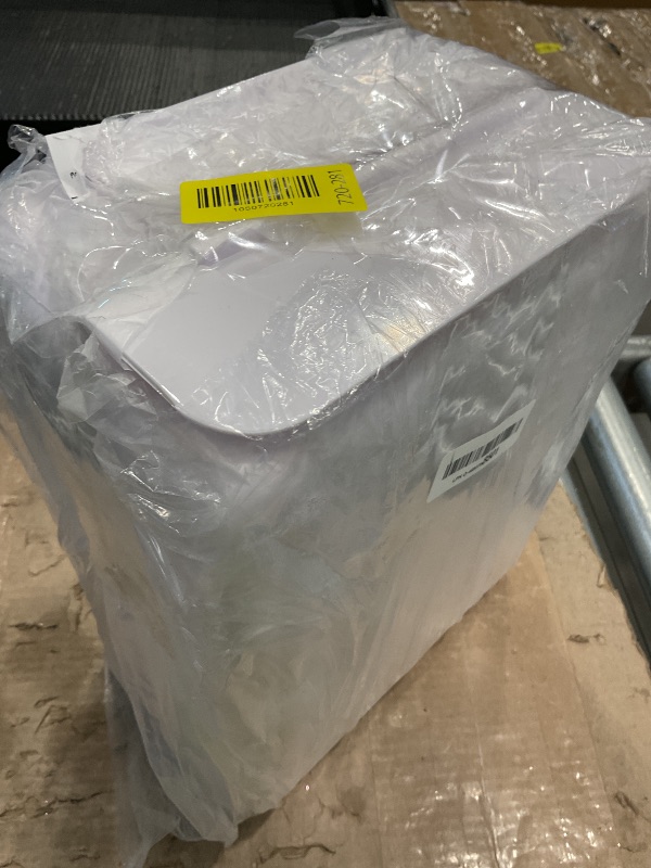 Photo 1 of *MINOR DAMAGE - USED*
4 Tiers Stackable A4 Paper Trays, Office Desk File Holder, Tidy File Document Letter Book Paper Organizer (4 Tiers,White)