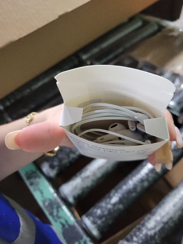 Photo 1 of 2 Pack Wired Headphones for iPhone Earbuds with Built-in Microphone & Volume Control Nosie Reduction Earphones Headsets Compatible with iPhone 14 13 12 11 Pro Max XS XR X 8 7, Support All iOS System