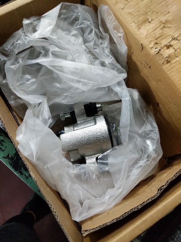 Photo 1 of 2x Brake Caliper Rear Left & Right Fits 2001-2010 Ford Explorer Fits 2003-2007 Jeep Liberty Wrangler Fits 2003-2005 Lincoln Aviator Fits 2001-2010 Mercury Mountaineer 18-P4754 18-P4755 18-4754 18-4755