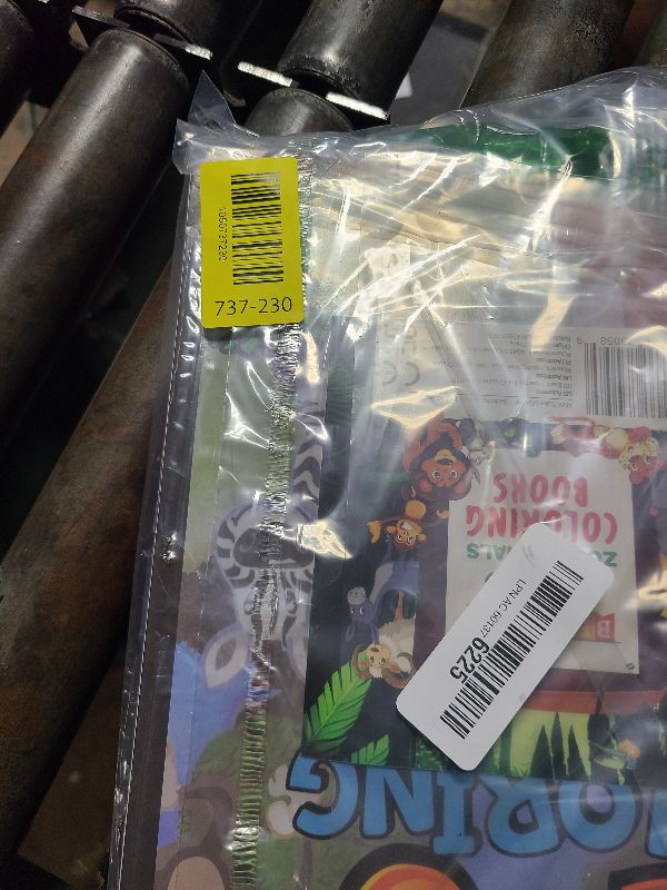 Photo 1 of 18Pcs Zoo Animal Coloring Books Bulk for Kids - 9"x11" Animal Party Favors with Jungle Safari Animals and Activity Sheets for Goodie Bags, Classrooms and Themed Birthday Supplies (Pack of 18)