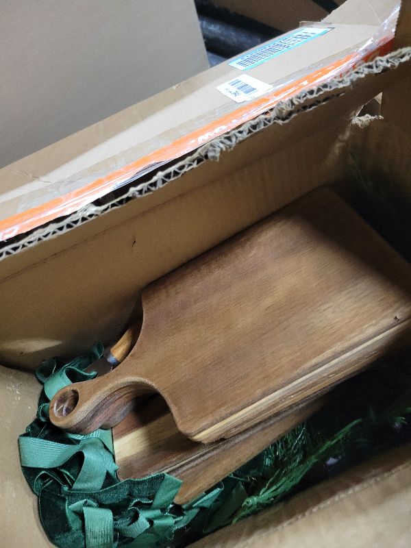 Photo 1 of 12 Set Christmas Gift Kitchen Utensils Set Acacia Spatula Mini Cheese Board Pine Cones for Christmas Kitchen Holiday Gift Party Decor Neighbor Employee Baking Gift Xmas Cooking Supplies