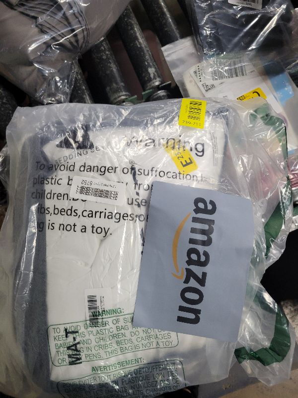 Photo 2 of Litanika Comforter Set, Lightweight Solid Bedding Comforter Set, Fluffy Down Alternative Bed Set, Bright White, Twin/Twin XL