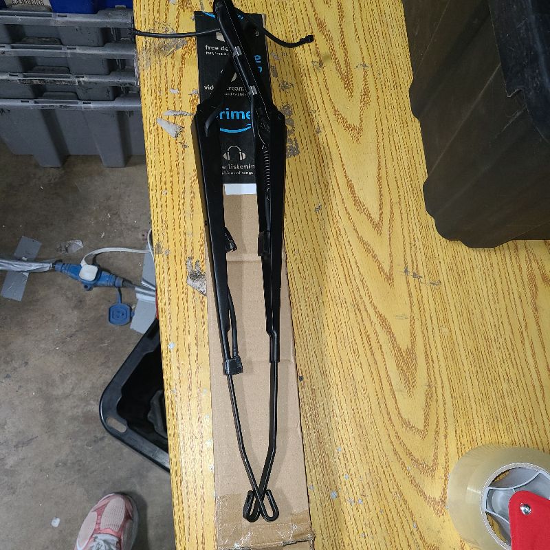 Photo 1 of 2Pcs Front Driver and Passenger Side Windshield Wiper Arm Fit for Chevrolet GMC 1999-2002, Left and Right Windshield Wiper Arm Replace 42548 42535