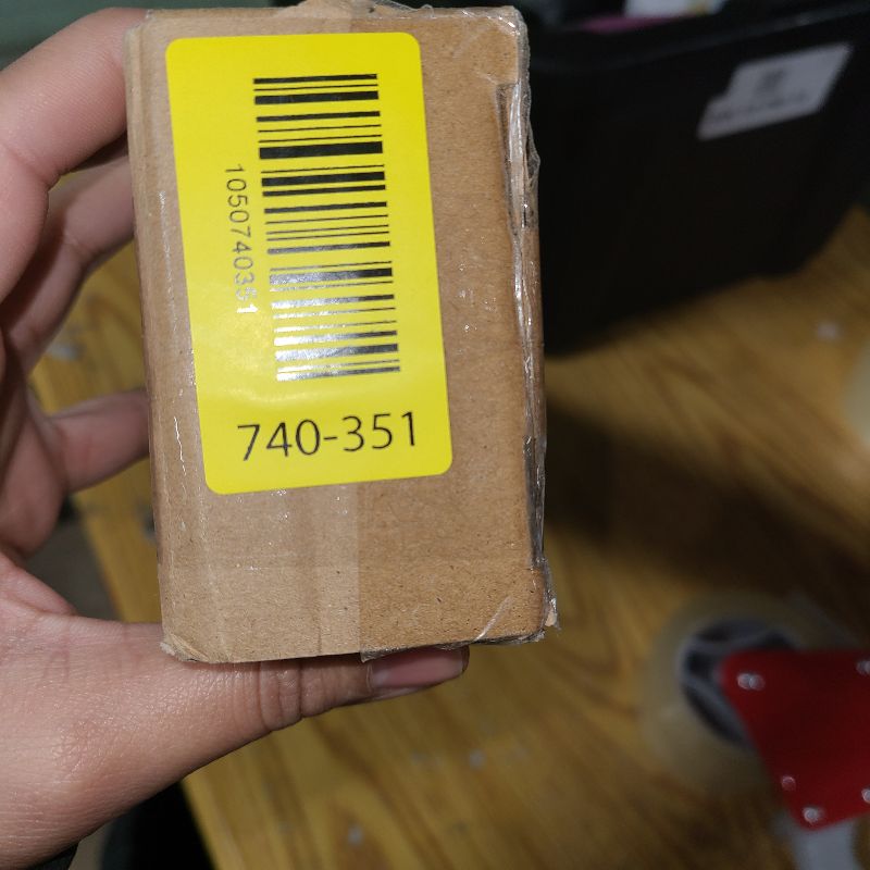 Photo 1 of 2Pcs Front Driver and Passenger Side Windshield Wiper Arm Fit for Chevrolet GMC 1999-2002, Left and Right Windshield Wiper Arm Replace 42548 42535